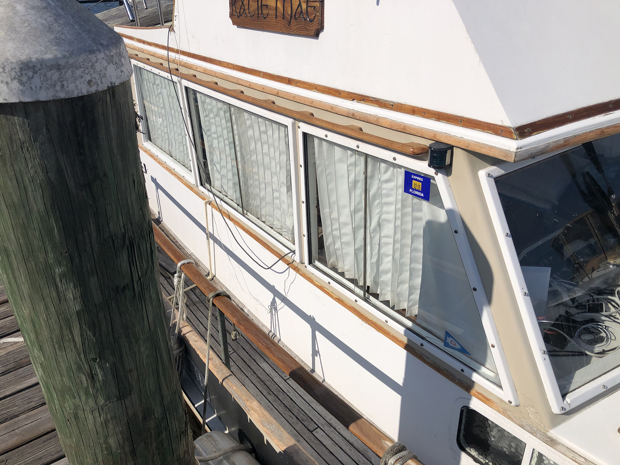 starboard window cracked